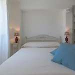 Li Pappi Antico Casale לינה וארוחת בוקר גלאטינה