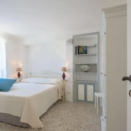 Bed & Breakfast Li Pappi Antico Casale 3*