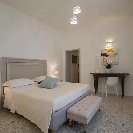 Li Pappi Antico Casale Bed & Breakfast
